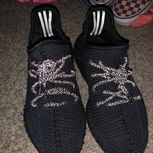 Yeezy 350 v2 Black Static Non Reflective